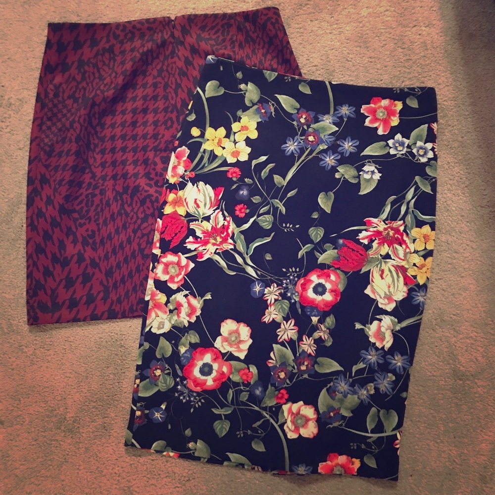 💕Two dress skirts from New York and Co.💕